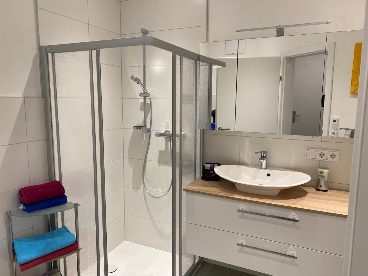 Wohnung City Nord Mit Balkon Herzogsdorf Extérieur photo